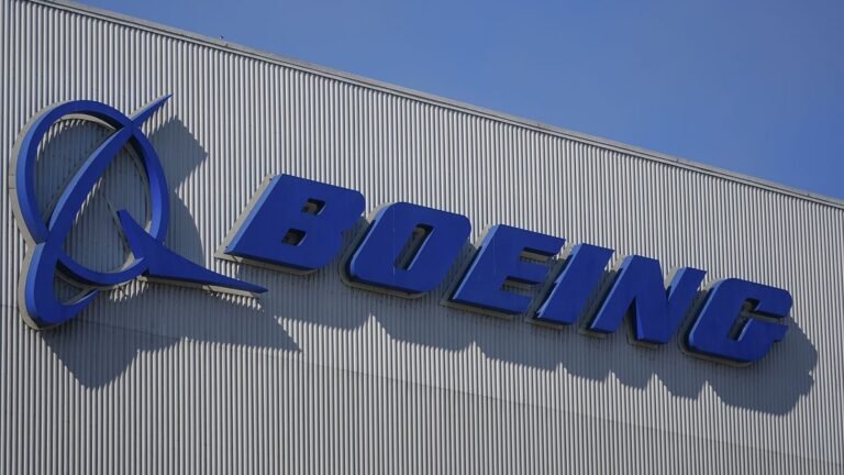 Boeing zoekt miljarden op te halen met aandelenverkoop om financiële positie te versterken