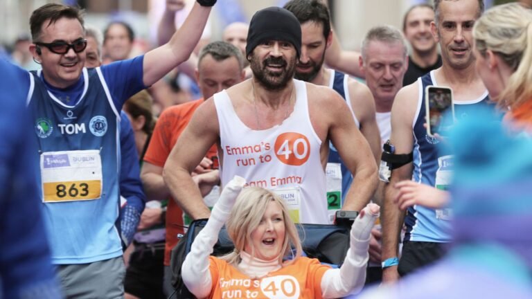 Colin Farrell voltooit Dublin Marathon ter ondersteuning van 'moedige' vriend