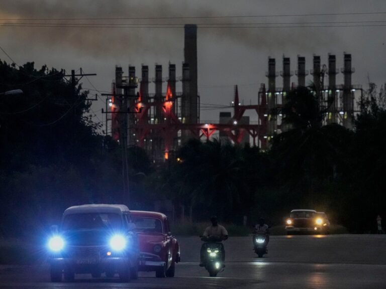 Cuba verlengt sluitingen van werkplekken en scholen na stroomuitvallen