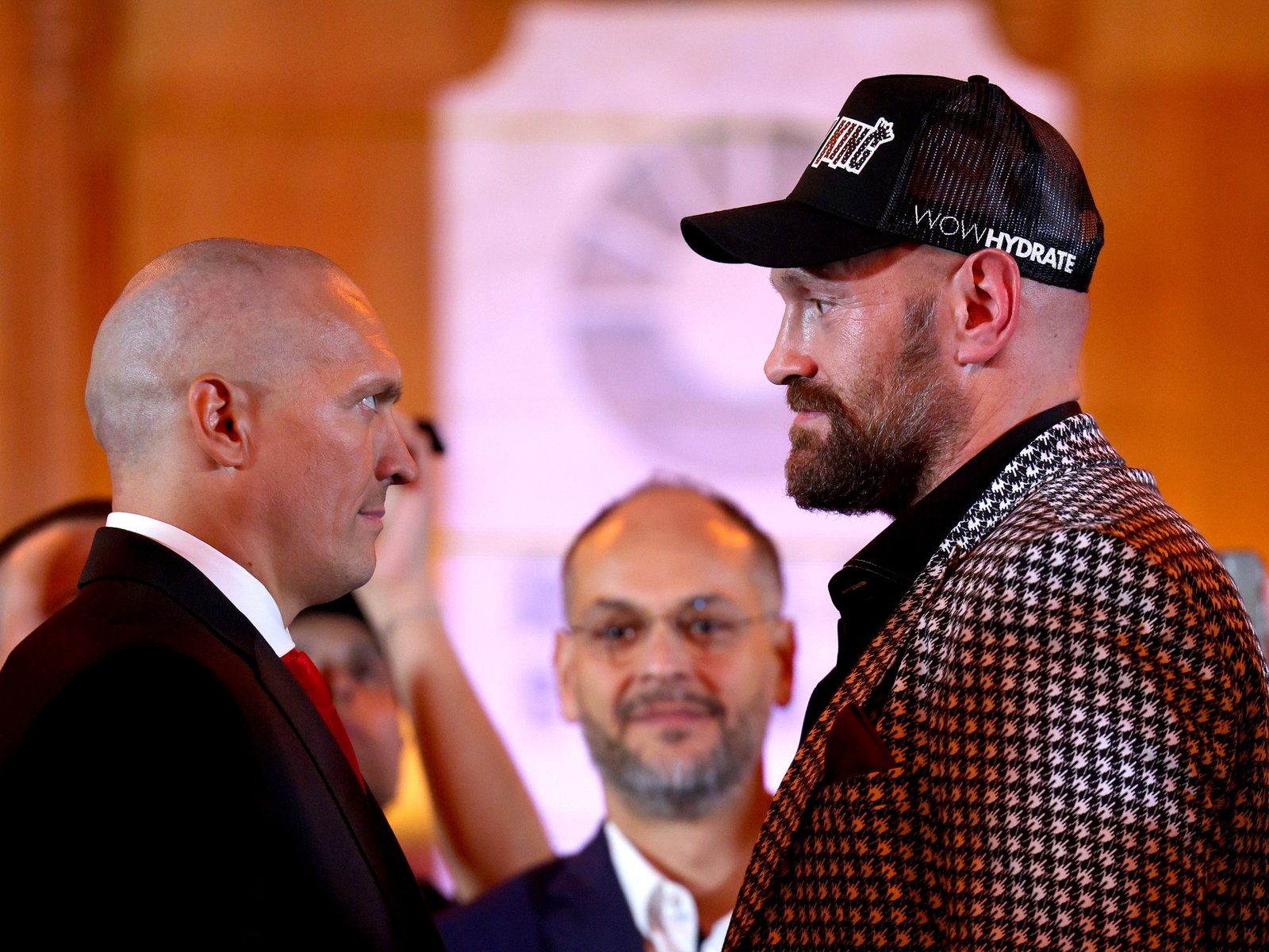 Fury Verwacht Usyk Knock-out te Slaan in Rematch voor Zwaargewichtstitel