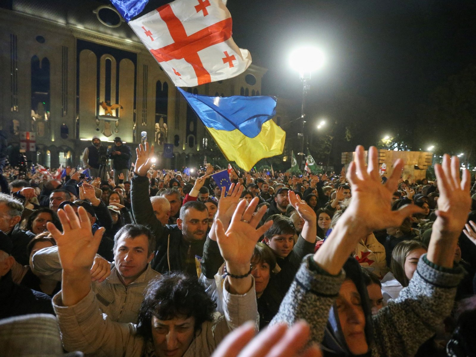 Georgiërs Protesteren Tegen Overwinning van Heersende Partij bij Verkiezingen