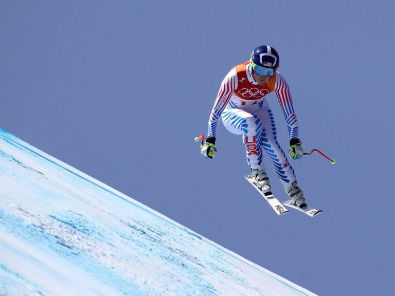 Amerikaanse ski-superster Vonn maakt comeback op 40-jarige leeftijd voor de Olympische Spelen van 2026