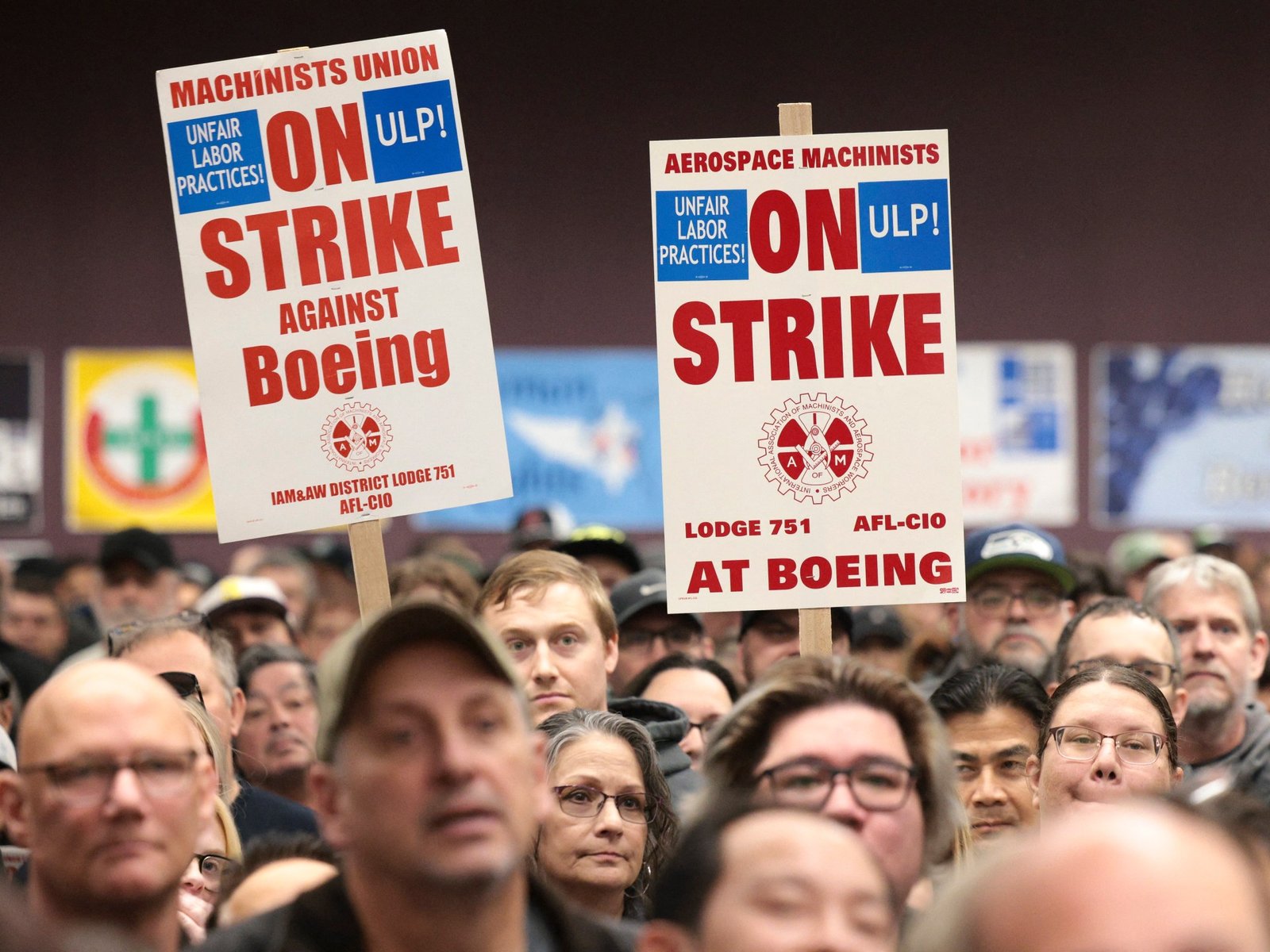 Boeing-werknemers stemmen over nieuw aanbod om staking te beëindigen