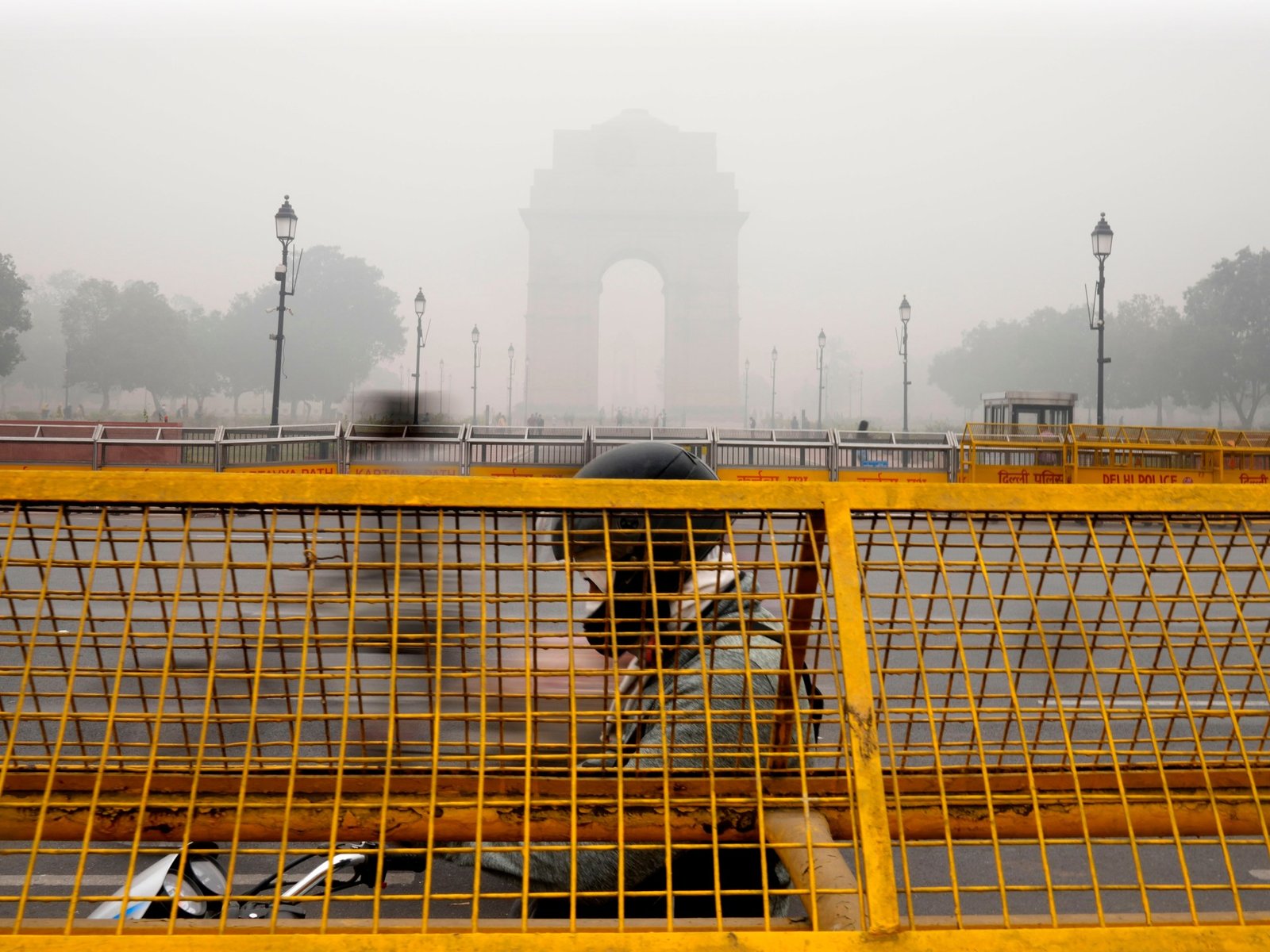 Delhi Sluit Scholen en Verlaagt Bouwactiviteiten Door Recordhoogte van Vervuiling