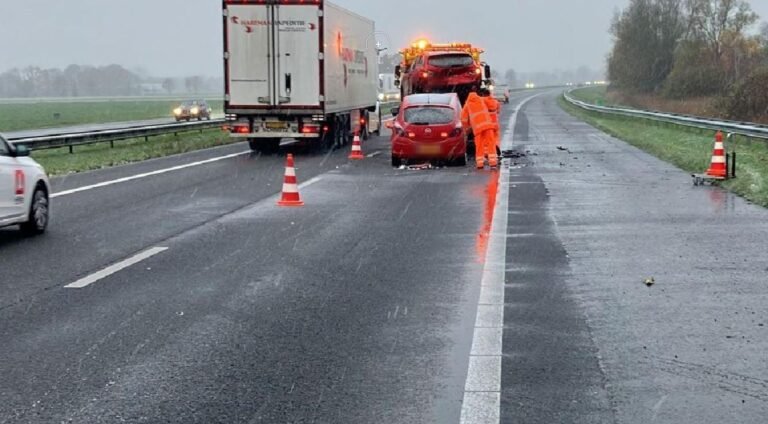 Drukke ochtendspits door slecht weer en ongevallen; Eerste sneeuwval van het seizoen