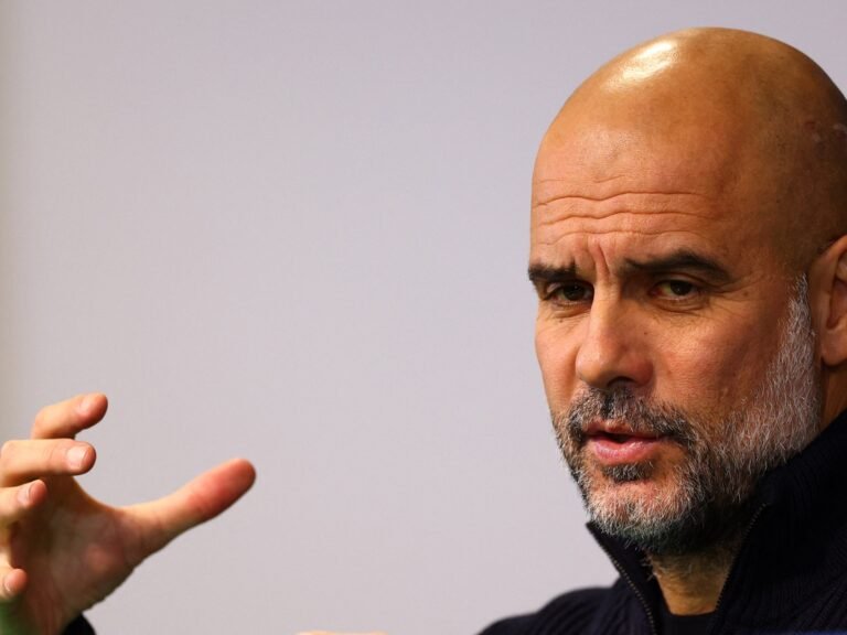 Guardiola belooft trouw te blijven aan Manchester City, zelfs bij degradatie