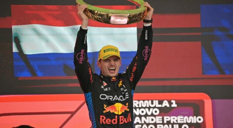 Max Verstappen Overwint de Braziliaanse Grote Prijs na Start vanaf de 15e Plaats