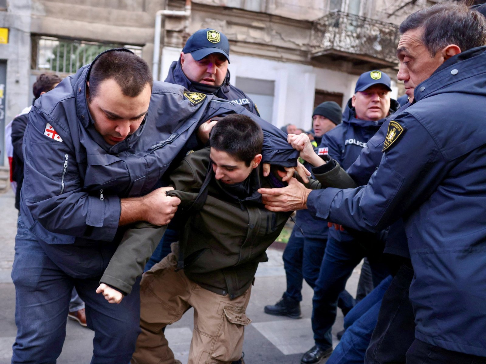 Politie in Georgië ontmantelt protestkamp