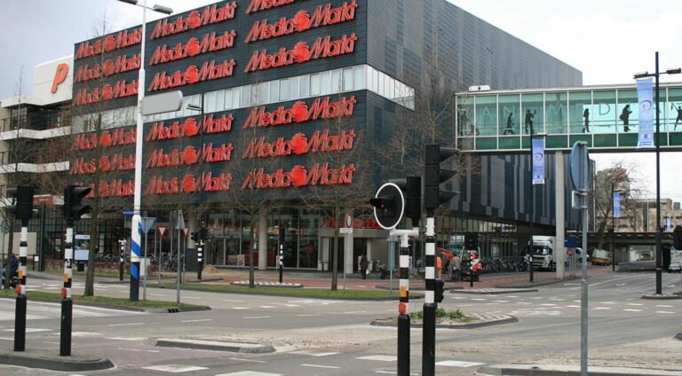 Rotterdam Neemt Geen Extra Maatregelen voor Black Friday na Chaos bij MediaMarkt