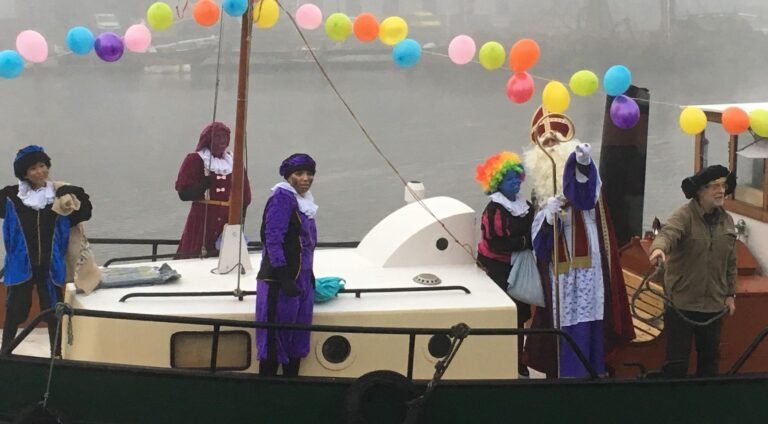 Sinterklaas Aankomsten: Feesten en Protesten in de Straten