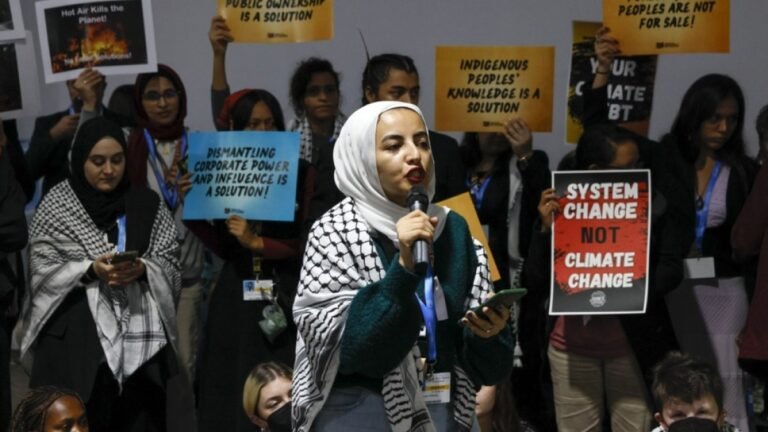 Top vervuilende steden onthuld terwijl activisten zich verzetten tegen fossiele brandstoffen tijdens COP29