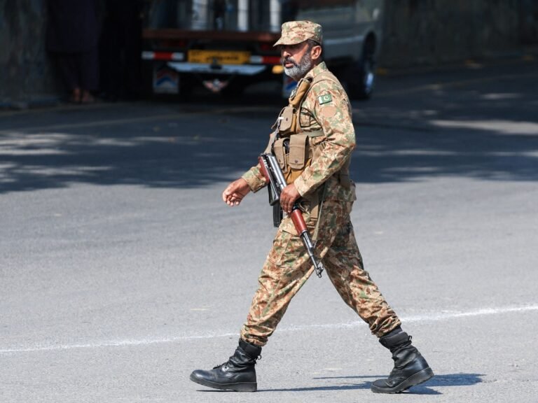 Vier soldaten en twee schoolkinderen omgekomen bij aanvallen in het noordwesten van Pakistan