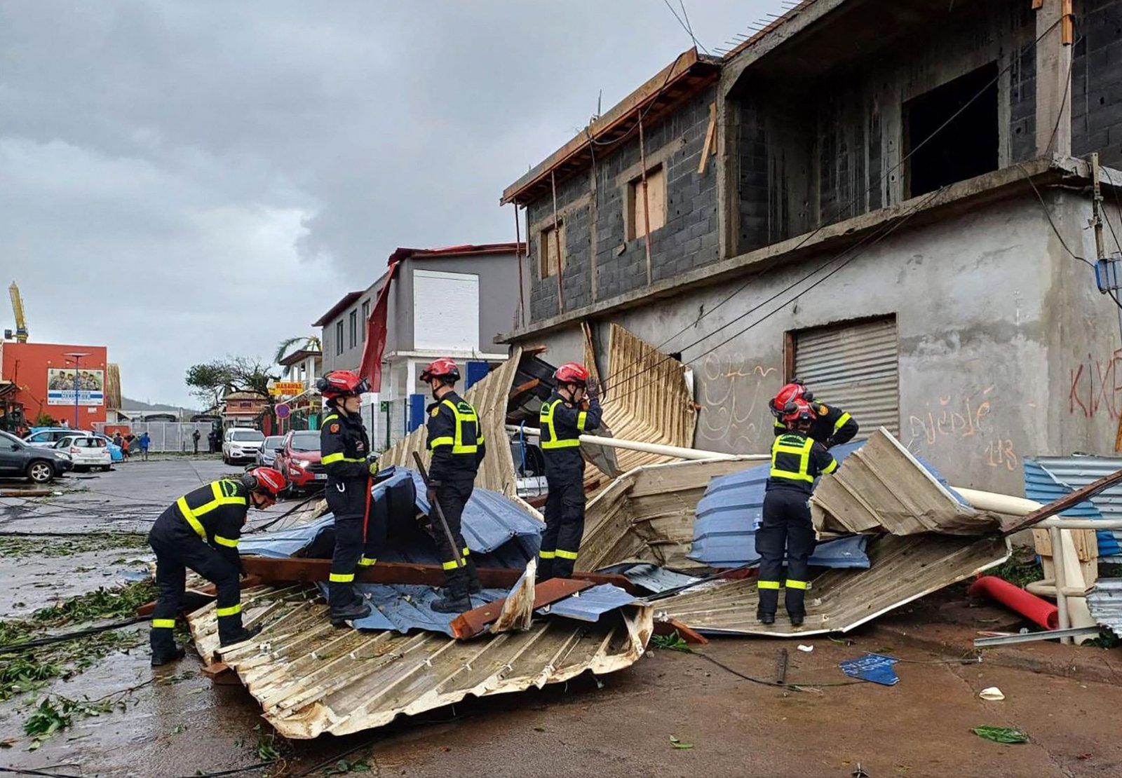 Cycloon Chido: Wat je moet weten over de storm die Mayotte in Frankrijk verwoestte