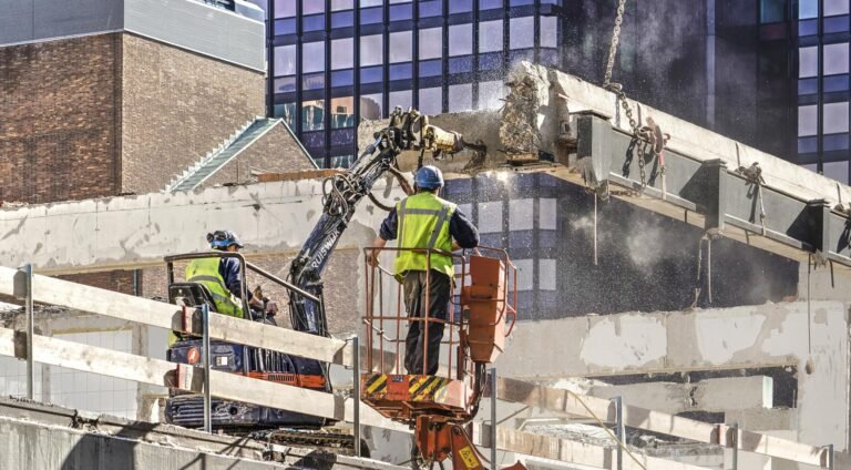 Economische zorgen bij bedrijven vertragen loonstijgingen