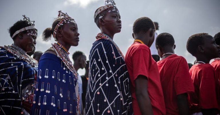 Foto's: Vrouwen Rennen op de 'Maasai Olympiade' in Kenia om de Genderkloof te Overbruggen