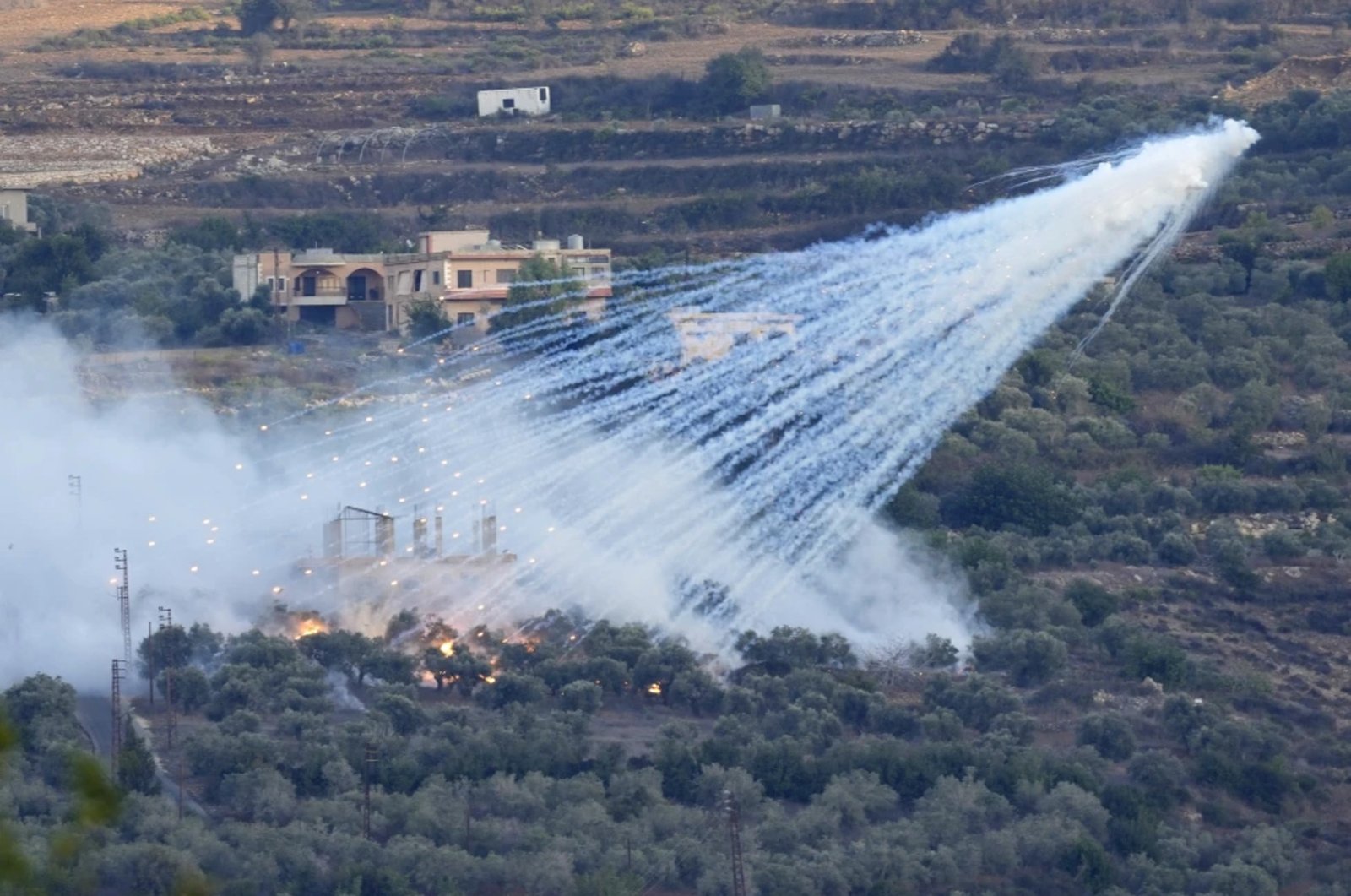 Heeft Israël witte fosfor gebruikt voor het creëren van een bufferzone in Libanon?