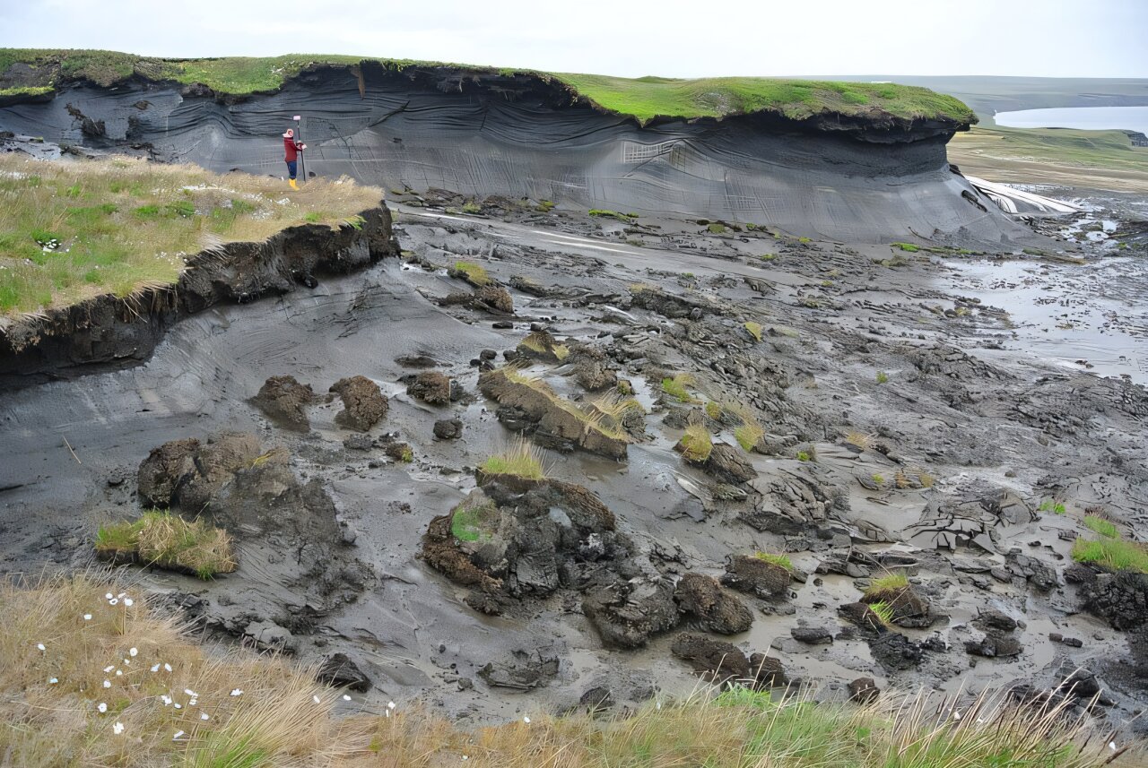 Hoeveel permafrost smelt er deze eeuw en waar gaat de koolstof naartoe?