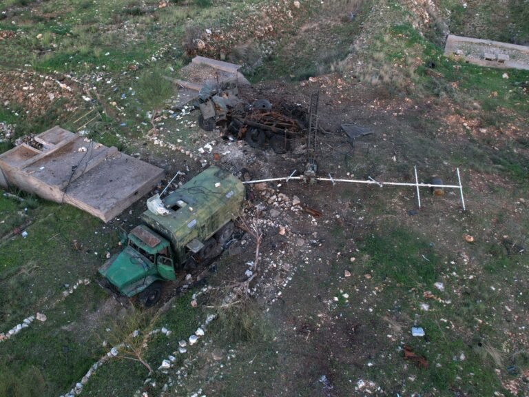 Israël valt raketdepots en luchtverdediging aan in de regio Tartous, Syrië