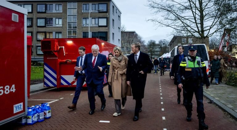 Jerrycan Gevonden bij Explosie in Den Haag terwijl Koning en Koningin het Gebied Bezoeken