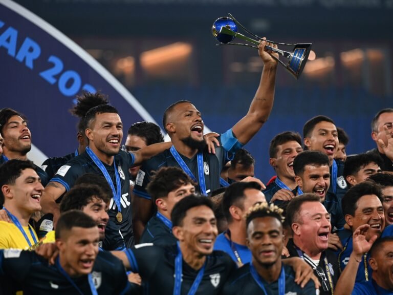 Pachuca verrast Botafogo met 3-0 overwinning in Qatar en plaatst zich voor de FIFA Intercontinentale Beker