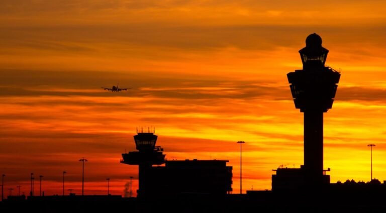 Parlement stemt voor grotere reductie van vluchten vanaf Schiphol