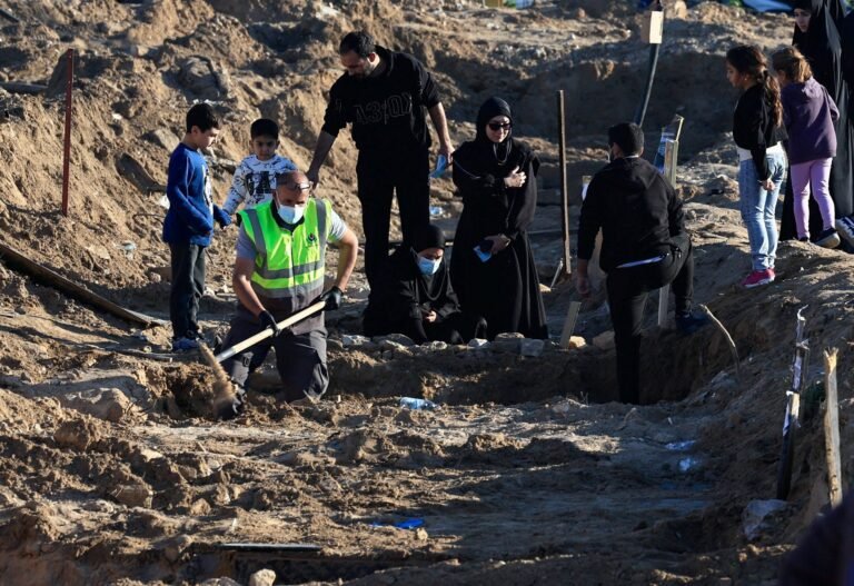 Slachtoffers van het Israël-Hezbollahconflict opnieuw begraven in Libanon na wapenstilstand