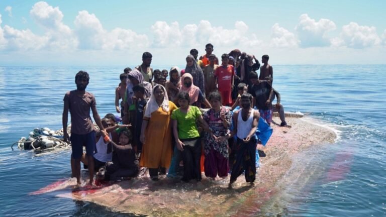 Sri Lankese Marine redt meer dan 100 Rohingya op drift in de Indische Oceaan