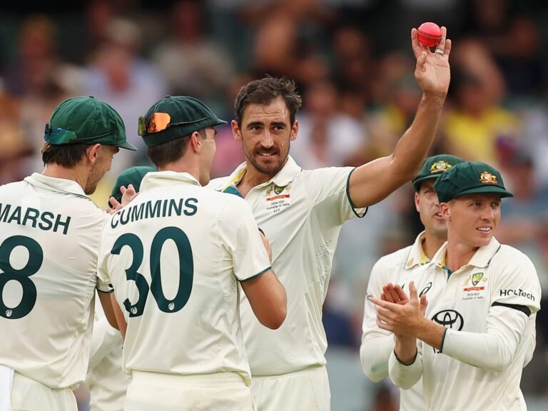 Starc Presteert Op Zijn Best: Australië Krijgt Voordeel Tegen India