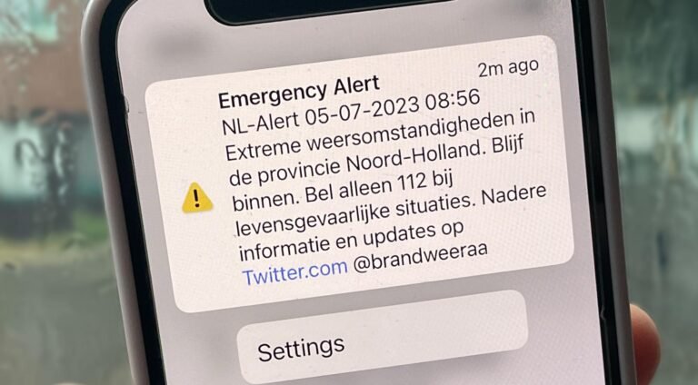 Test van het Nederlandse crisisbeheersingssysteem NL-Alert op maandagmiddag