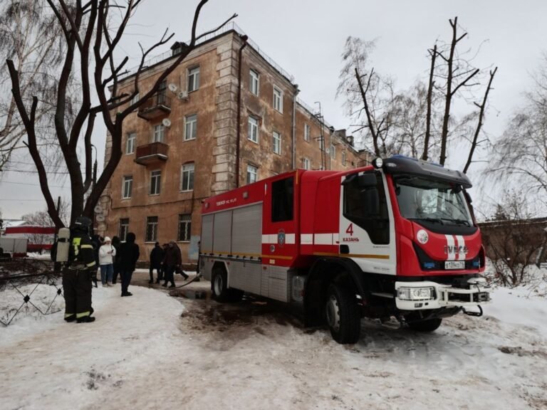 Ukrainese Drones Aanvallen Diep in Rusland, Rusland Verwerft Donetsk Stad