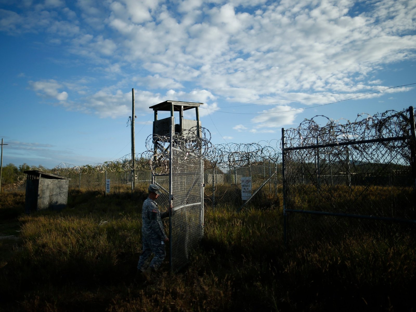 VS geeft Guantanamo Bay-detainee Bajabu vrij in Kenia