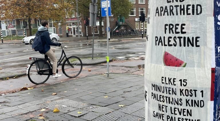 Vreedzame Pro-Palestijnse Demonstratie in Amsterdam