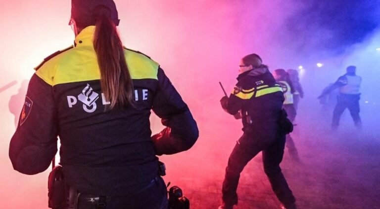 Zware vuurwerk zonder vergunning wordt nu door autoriteiten als wapens beschouwd