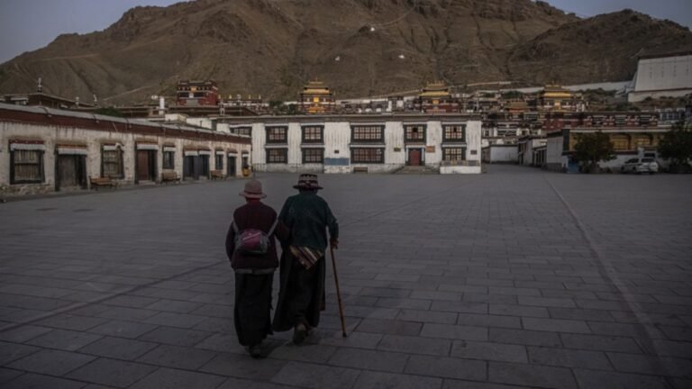 Aardbeving treft Shigatse in Tibet, schokken voelbaar in Kathmandu, Nepal