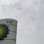 BP schrapt duizenden banen en waarschuwt voor daling in olie- en gasproductie