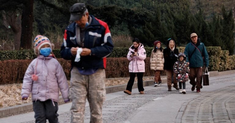 Bevolking van China daalt voor het derde jaar op rij door afname van de geboortecijfers