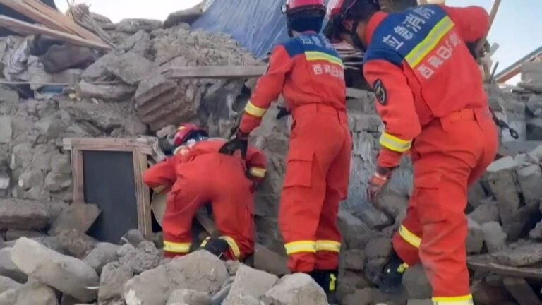 Dozens Doden en Gewonden bij Aardbeving in Tibet, China