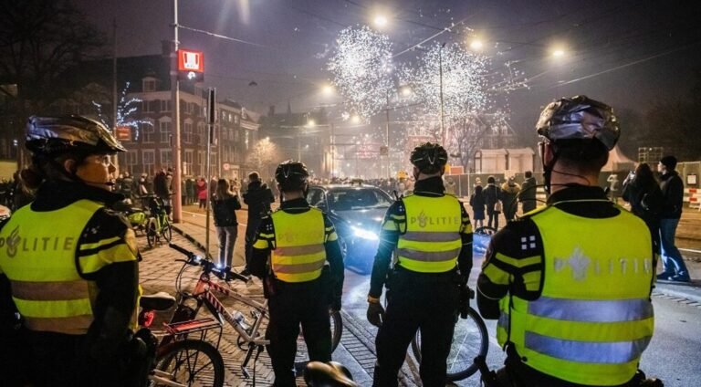 Dutch Police Reluctant to Work on New Year’s Eve Due to Fireworks Concerns