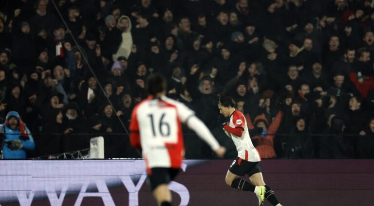 Feyenoord Behaalt Verbluffende 3-0 Overwinning op Bayern München en Zet Grote Stap in de Champions League