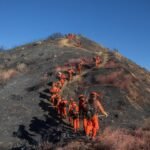 Foto's: Nachtelijke Brandbestrijding Bedwingt Nieuwe Brand in Californië