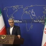 Iran verwelkomt terugkeer van nationale die in Italië werd vastgehouden in conflict met de VS