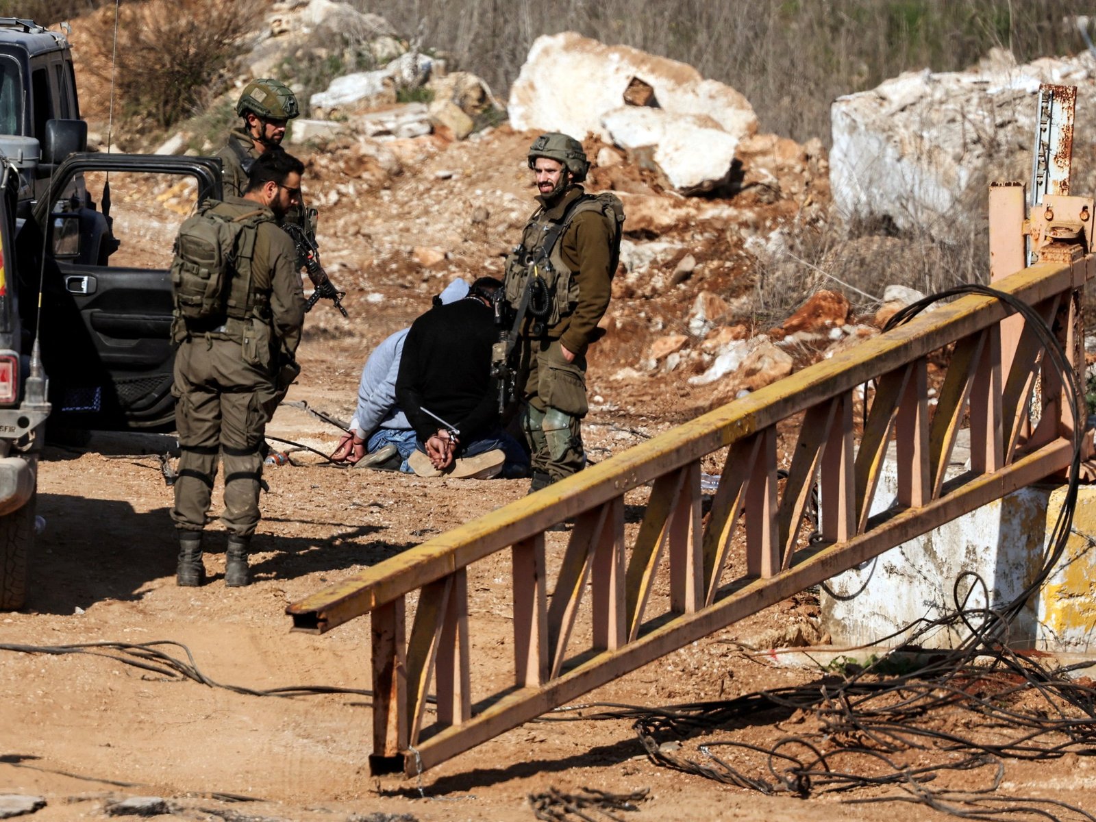 Israëlische aanvallen richten zich op oostelijk Libanon in strijd met staakt-het-vuren