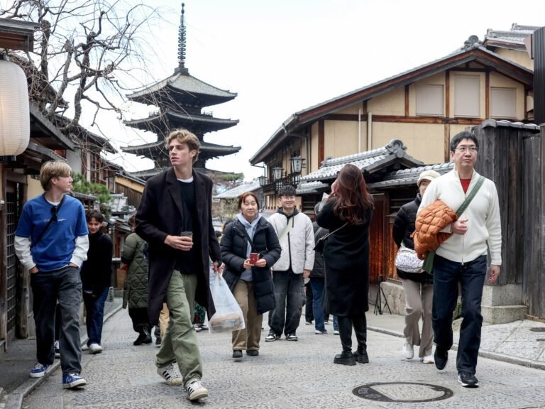 Japan Bereikt Recordaantal Toeristen Door Zwakke Valuta