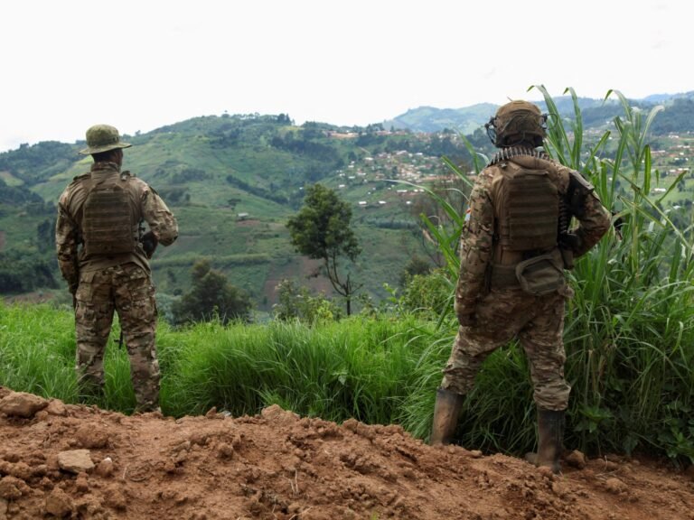 M23 Rebellen Veroveren Belangrijke Stad Masisi tijdens Hun Vooruitgang in Oost-Congo