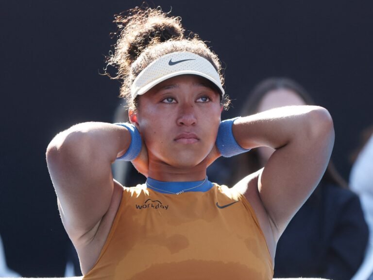 Naomi Osaka loopt buikblessure op voor Australian Open