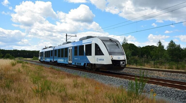 Nieuwe nachttrein verbindt Zwolle, Lelystad, Almere, Amsterdam en Schiphol