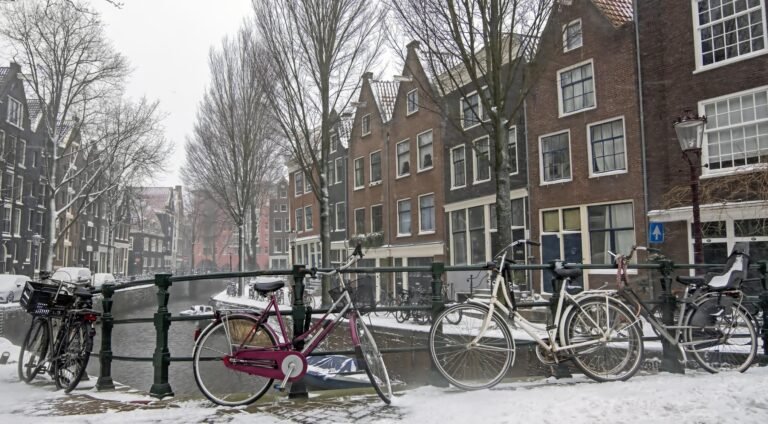 Sneeuwval Verwacht in heel Nederland op Zondagochtend