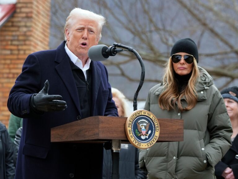 Trump Dreigt met Afschaffing van FEMA Tijdens Bezoek aan Noord-Carolina