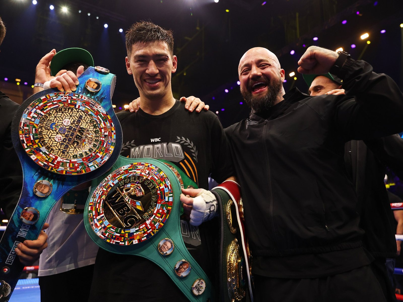 Bivol Verovert Onbetwiste Wereldtitel in de Licht-Zwaargewichtklasse van Beterbiev