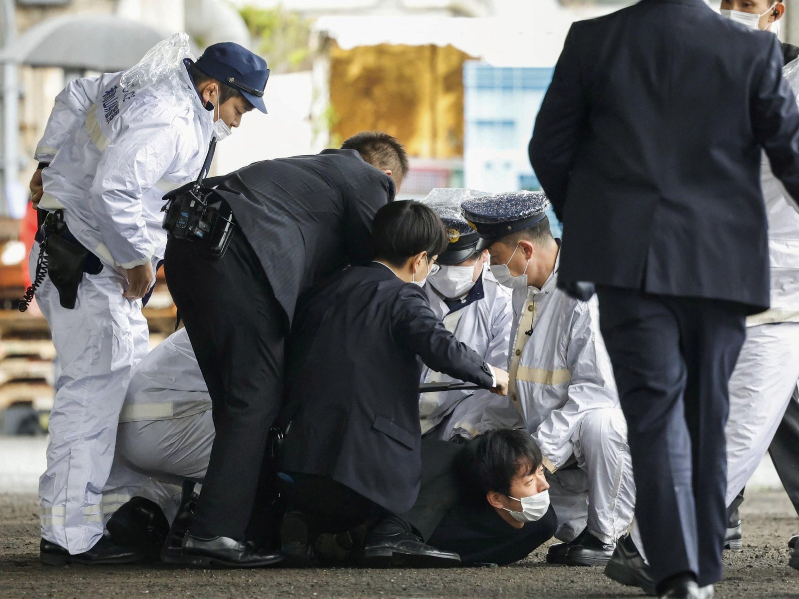 Man veroordeeld tot 10 jaar gevangenisstraf voor het gooien van een pijpbom naar de voormalige Japanse premier Kishida